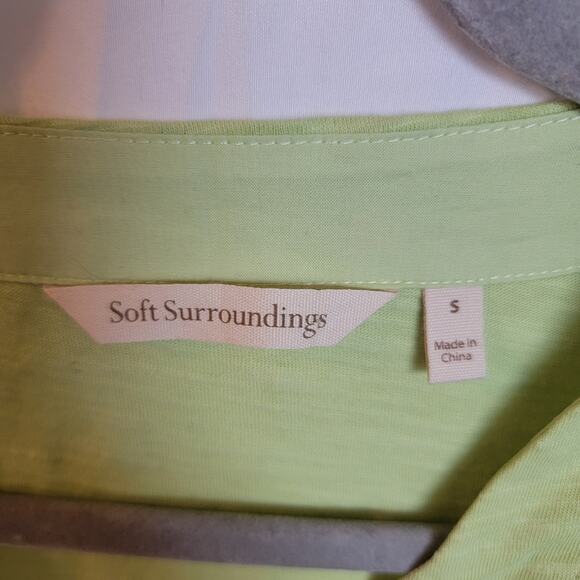Soft Surroundings Light Green Unique Button Boho Cardigan Sweater Size Small - Picture 2 of 11